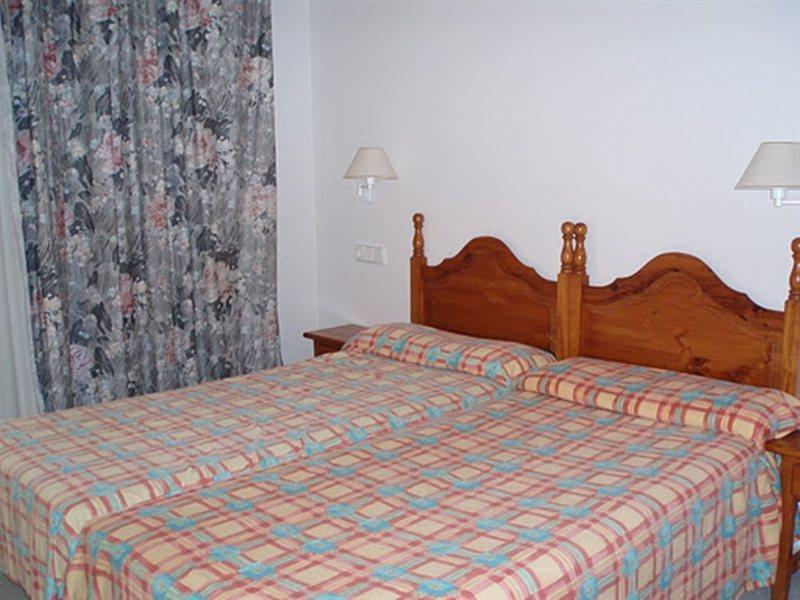 Apartbeach Royal Apartments Салоу Экстерьер фото