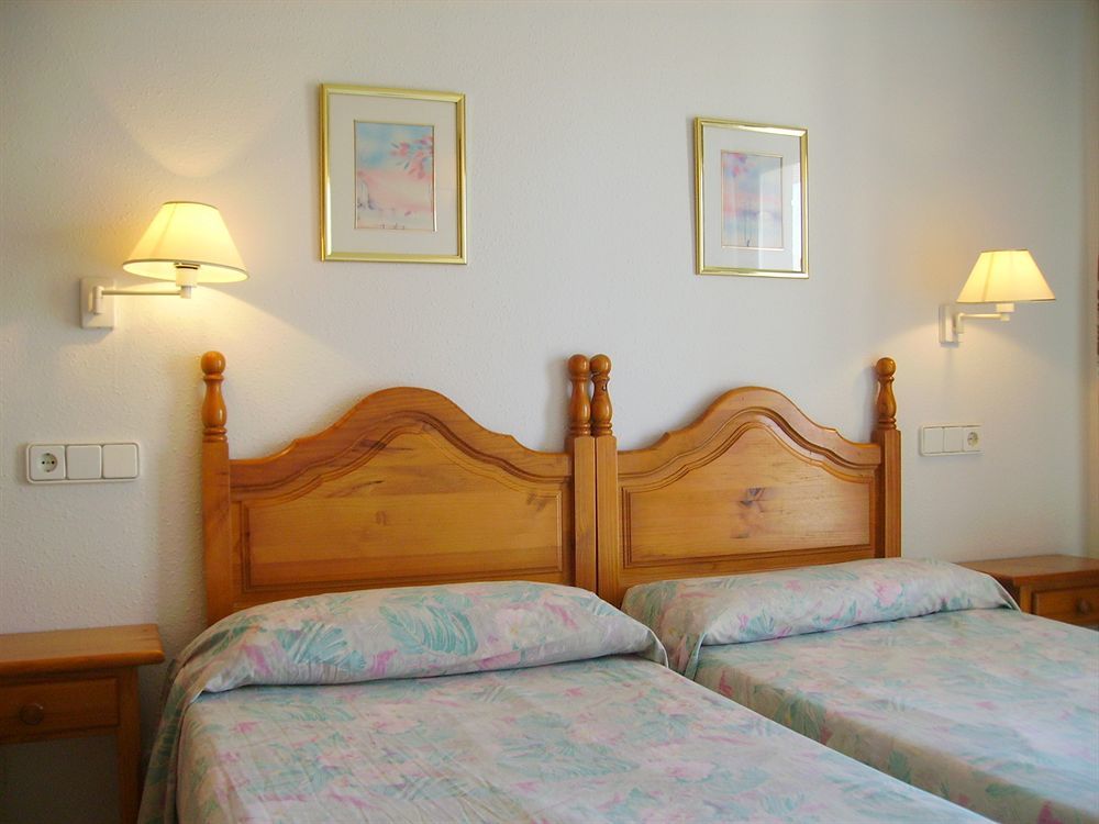 Apartbeach Royal Apartments Салоу Экстерьер фото